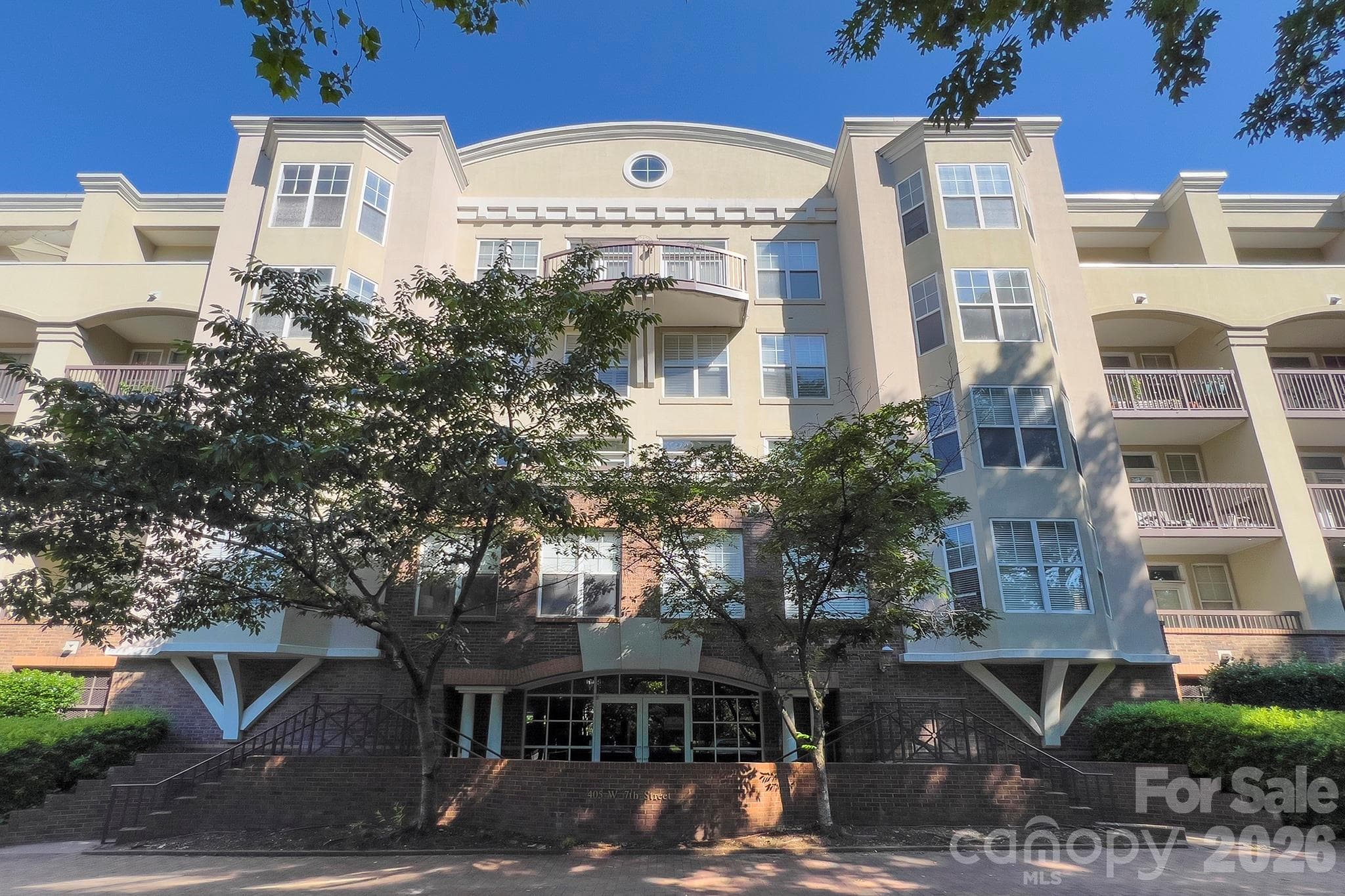 Condominium at Charlotte, photo 2 of 42