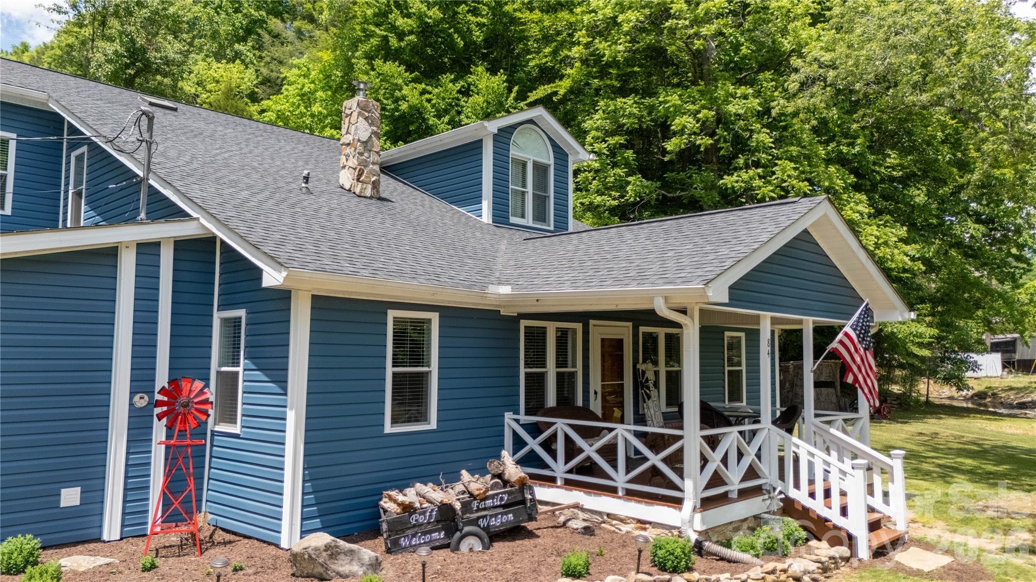 Single Family Residence at 84 Sheets Farm Road, Bakersville, photo 6 of 42