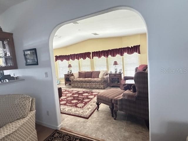 LIVING INTO SUNROOM - 197 PHILADELPHIA BLVD #26, PALM HARBOR