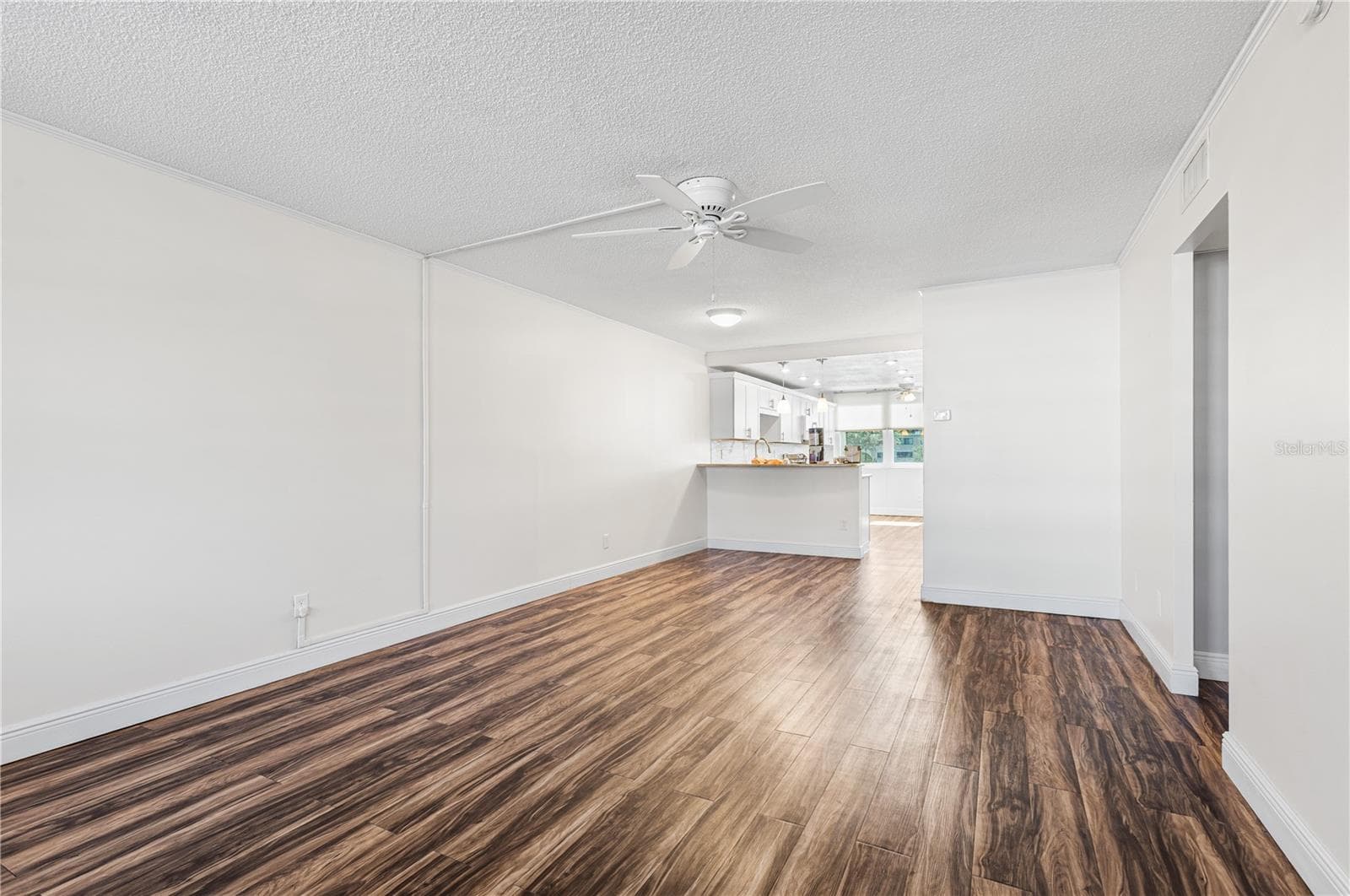 Condominium at 4915 BAY ST NE #224, ST PETERSBURG, photo 3 of 31