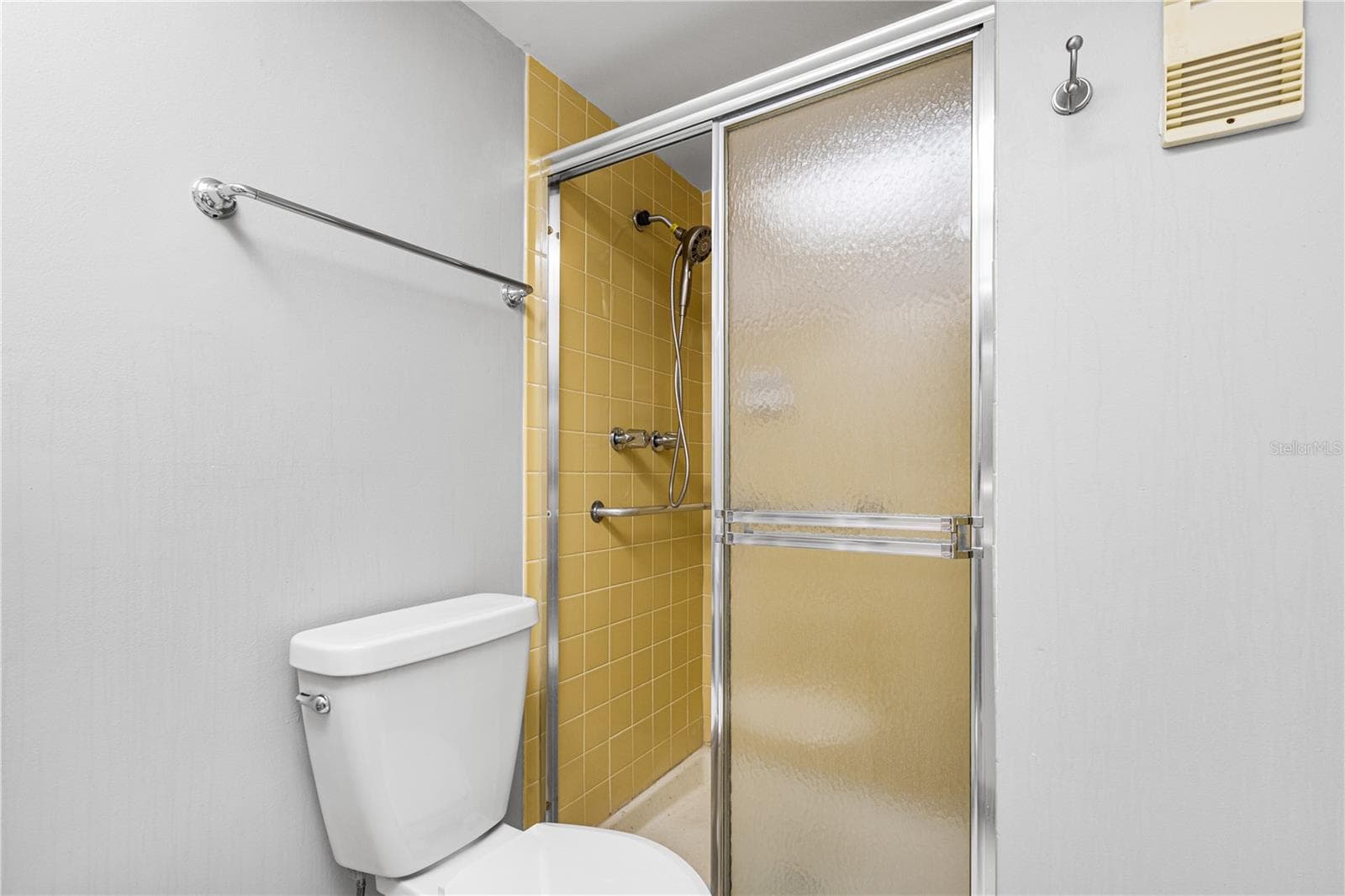 Condominium at 4915 BAY ST NE #224, ST PETERSBURG, photo 14 of 31
