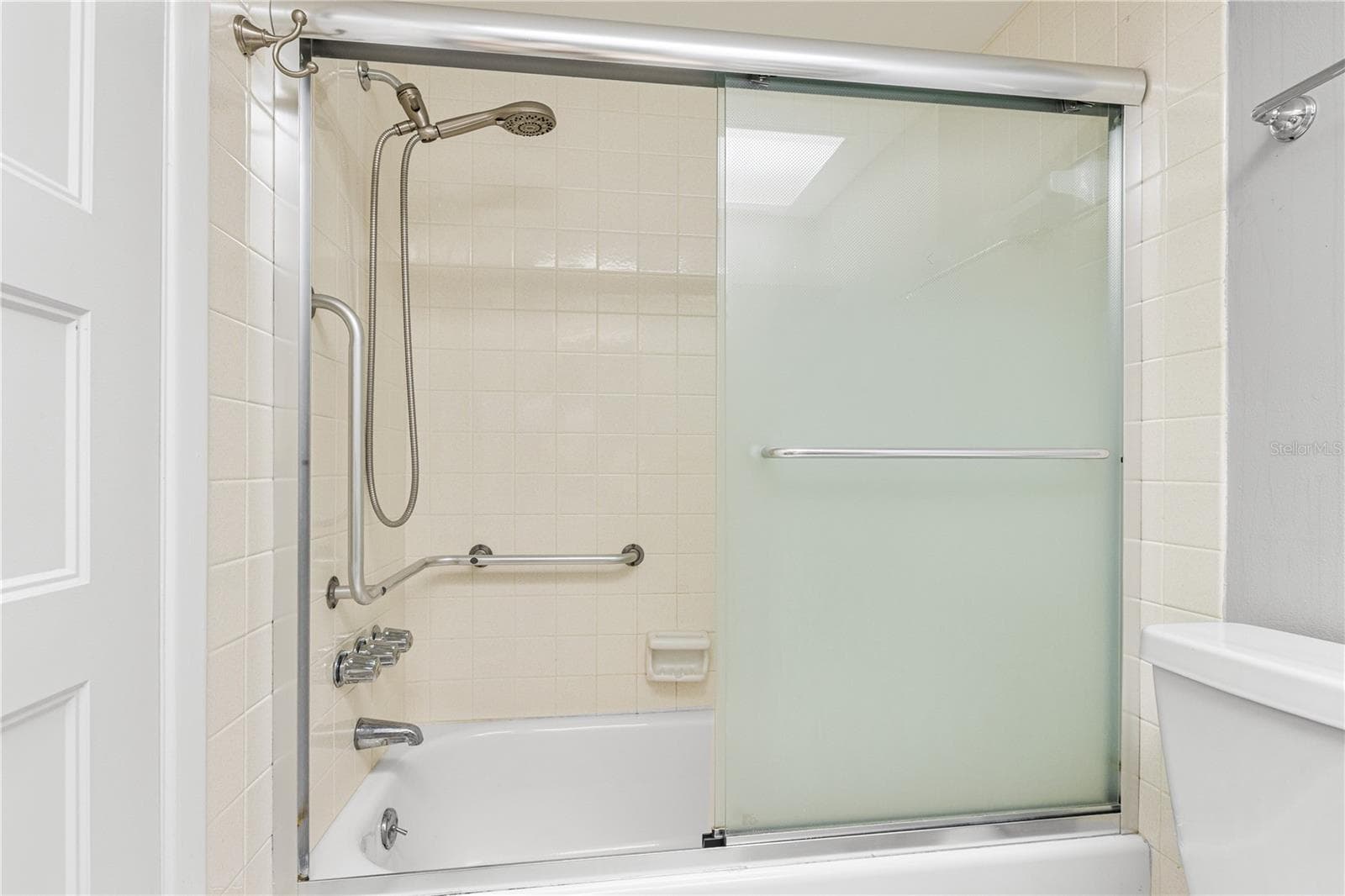 Condominium at 4915 BAY ST NE #224, ST PETERSBURG, photo 19 of 31