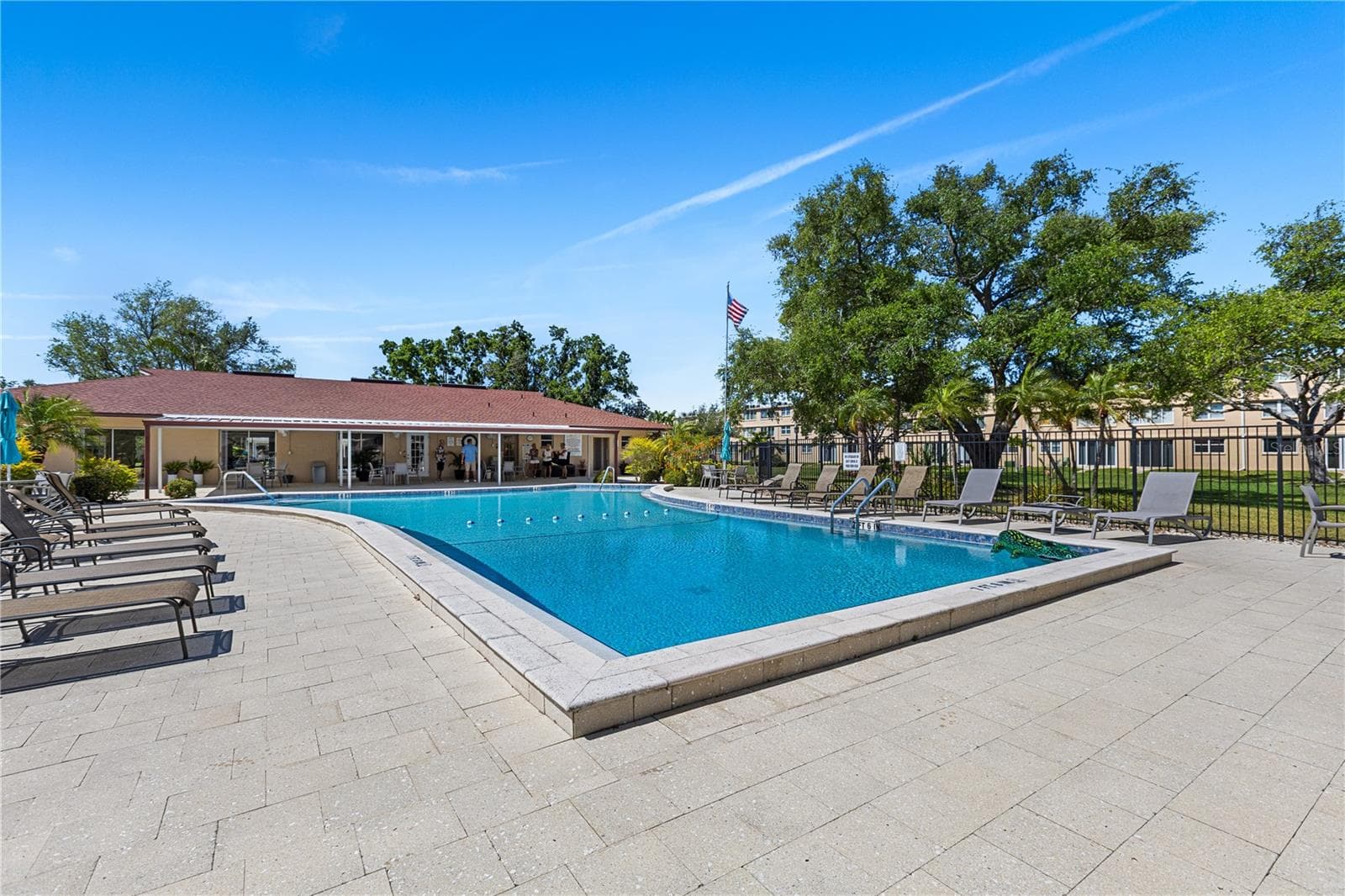 Condominium at 4915 BAY ST NE #224, ST PETERSBURG, photo 23 of 31