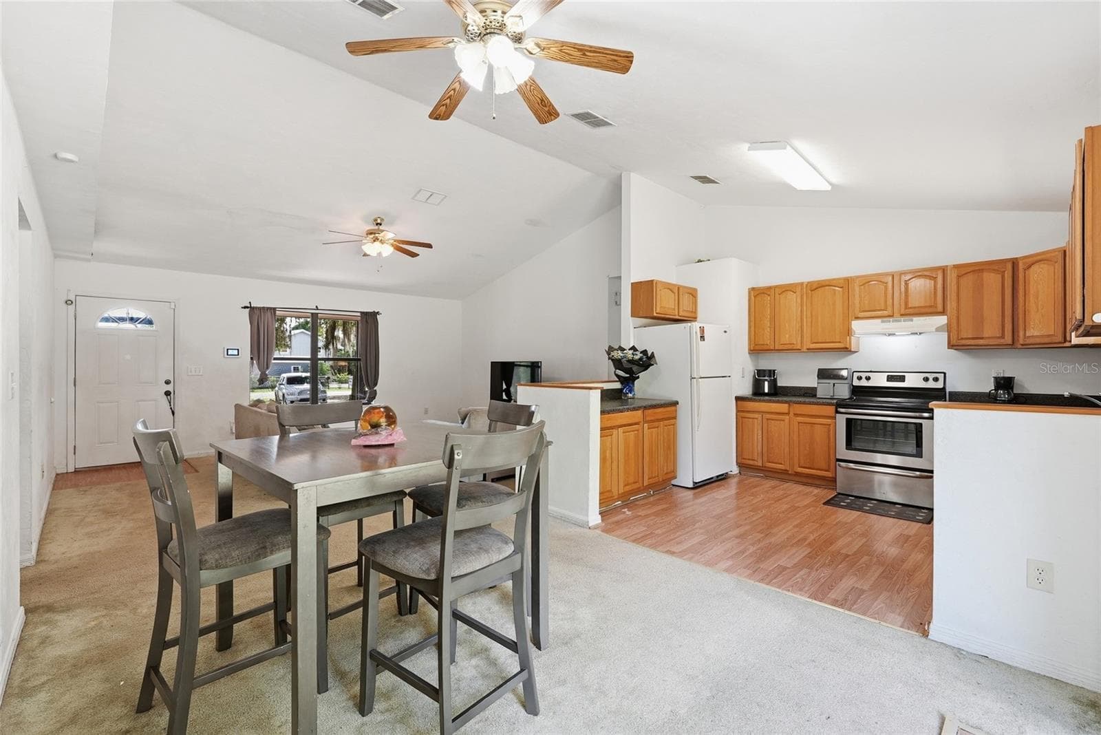 Single Family Residence at 173 LITTLE ORANGE LAKE DR, HAWTHORNE, photo 9 of 29