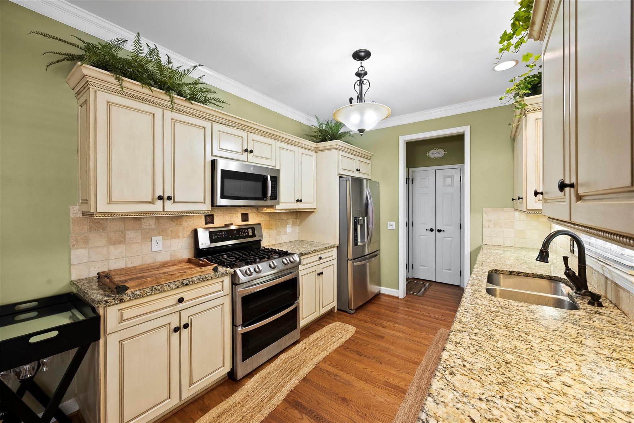 Single Family Residence at 1964 Middleton Place, Rock Hill, photo 5 of 42