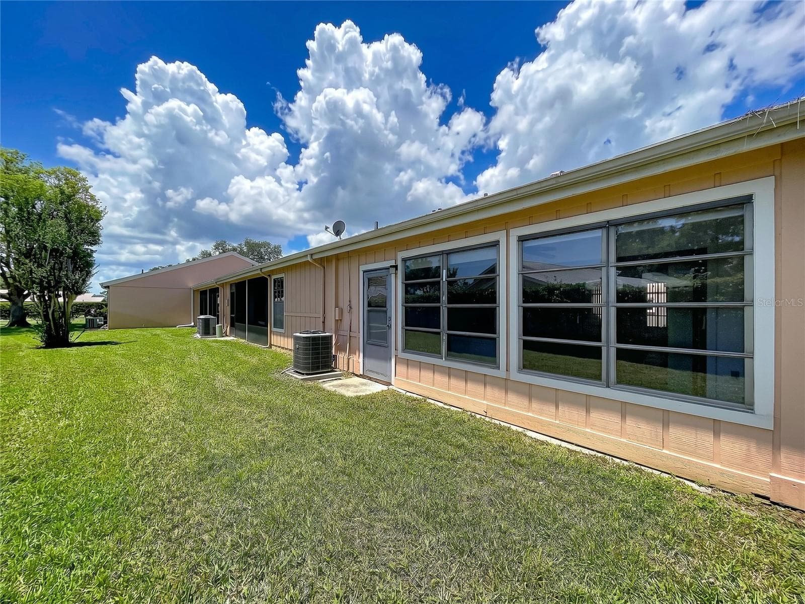 Villa at 9319 TROWBRIDGE CT, NEW PORT RICHEY, photo 5 of 78