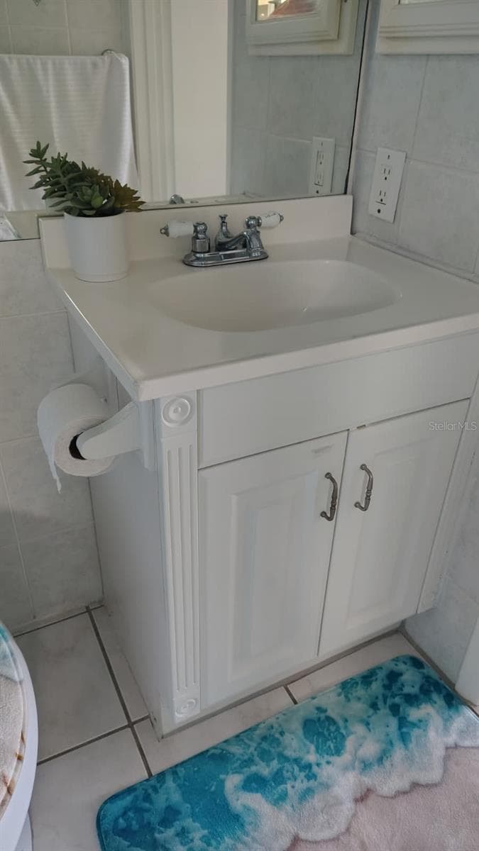 Condominium at 2333 FEATHER SOUND DR #A208, CLEARWATER, photo 37 of 79