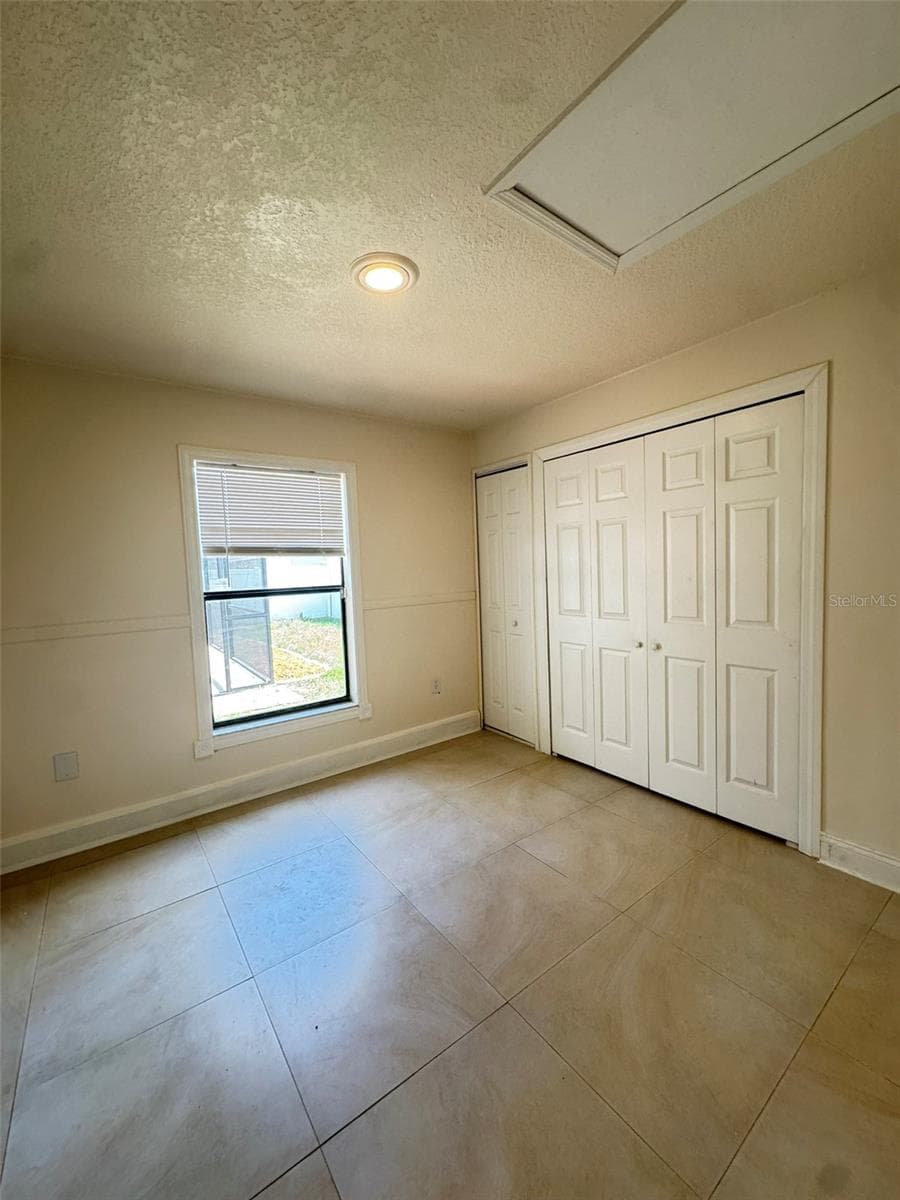 Single Family Residence at 14 YORK CT, KISSIMMEE, photo 8 of 14