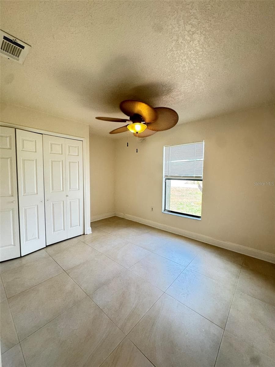 Single Family Residence at 14 YORK CT, KISSIMMEE, photo 10 of 14