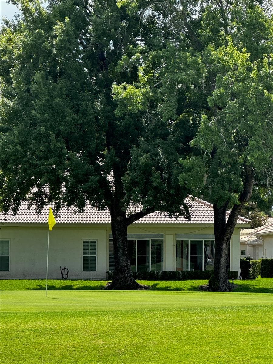 3rd hole putting green - 2406 SWEETWATER COUNTRY CLUB DR, APOPKA