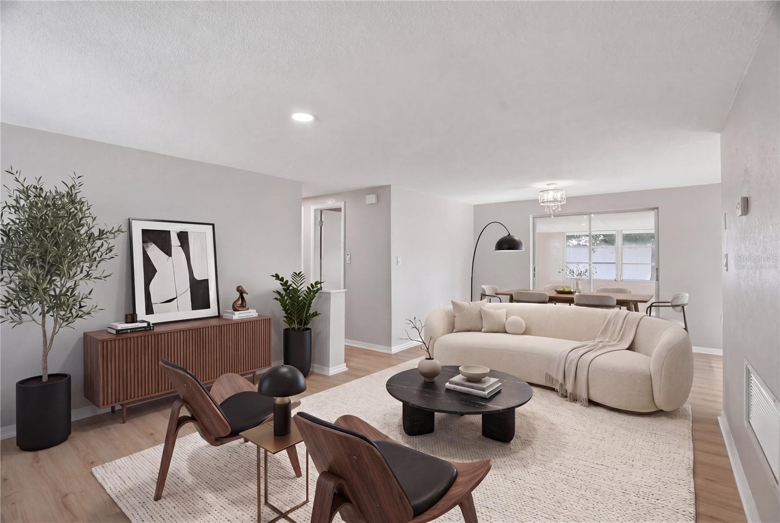 Virtually staged - 3104 SALISBURY DR, HOLIDAY