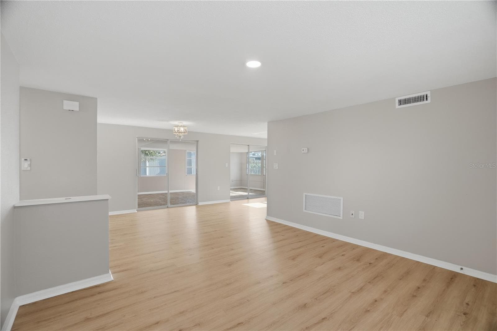 Single Family Residence at 3104 SALISBURY DR, HOLIDAY, photo 7 of 29