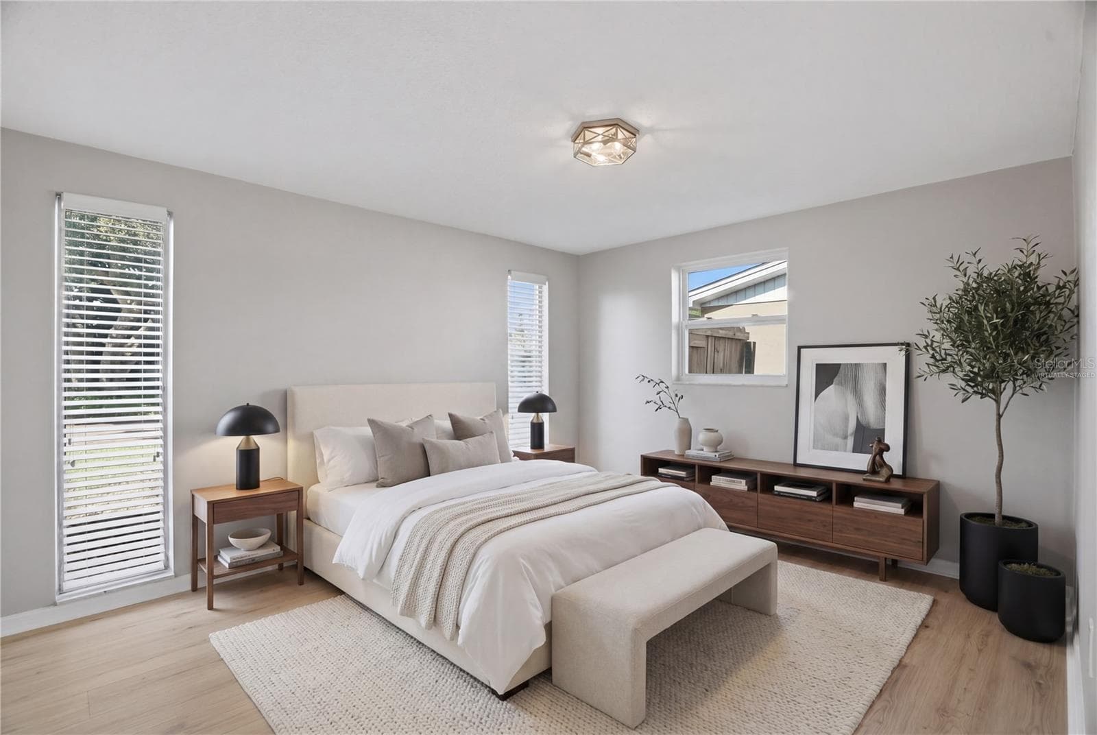 Virtually staged - 3104 SALISBURY DR, HOLIDAY