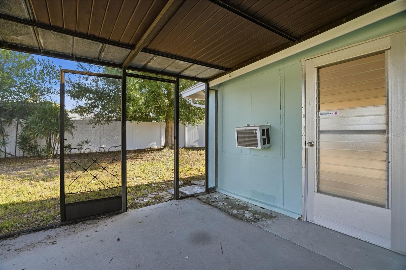 Single Family Residence at 3104 SALISBURY DR, HOLIDAY, photo 24 of 29