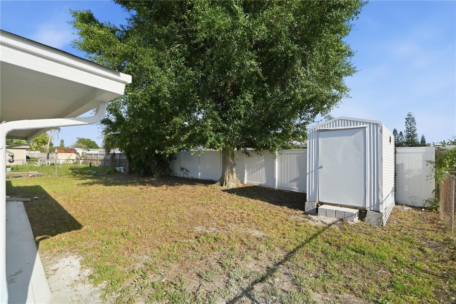 Single Family Residence at 3104 SALISBURY DR, HOLIDAY, photo 27 of 29