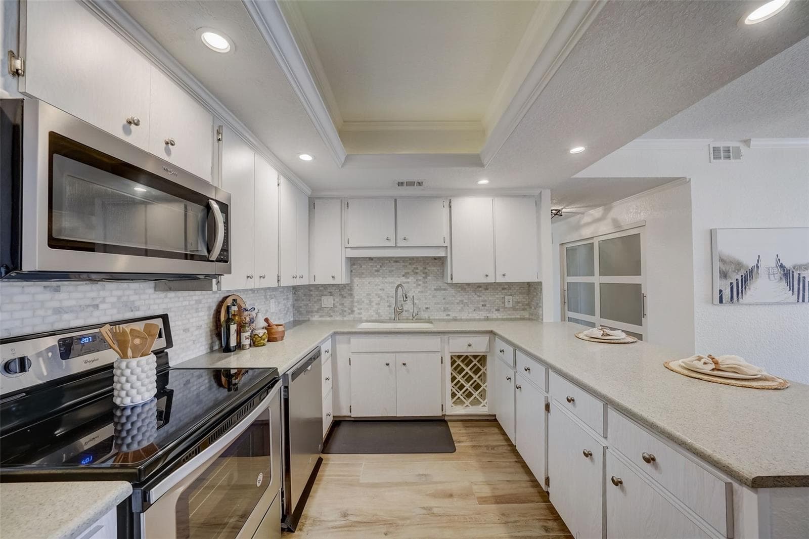 Kitchen - 6 BELLEVIEW BLVD #101, BELLEAIR