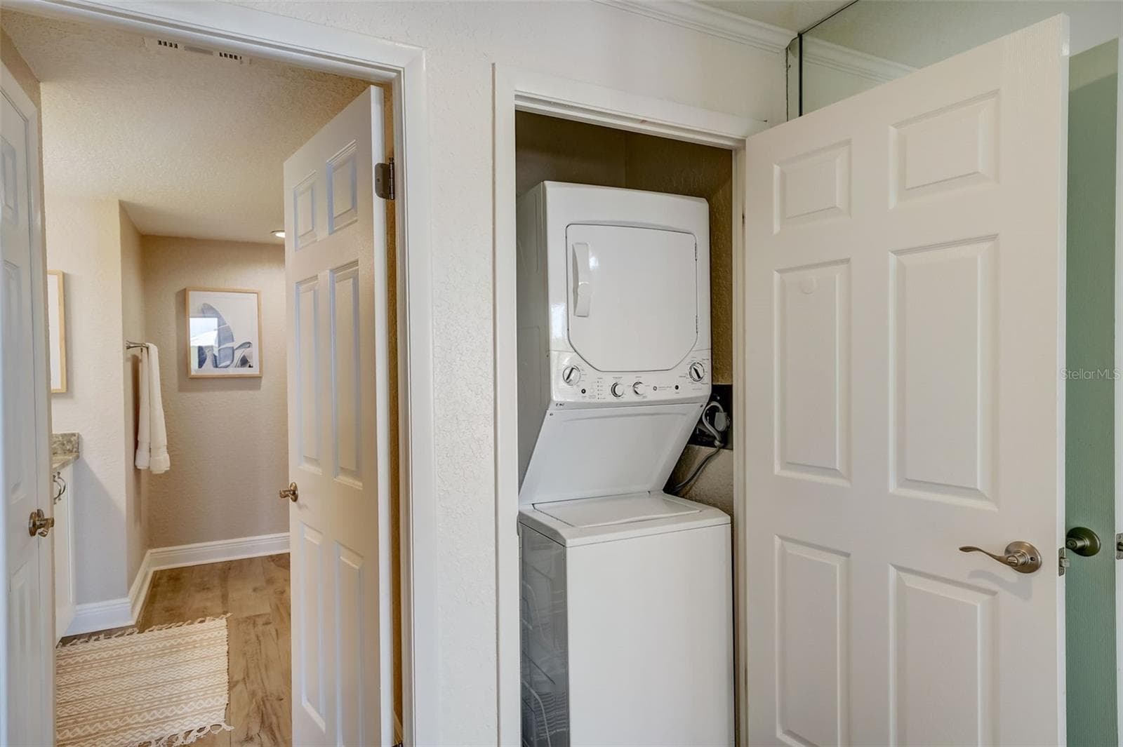 In Unit Laundry - 6 BELLEVIEW BLVD #101, BELLEAIR