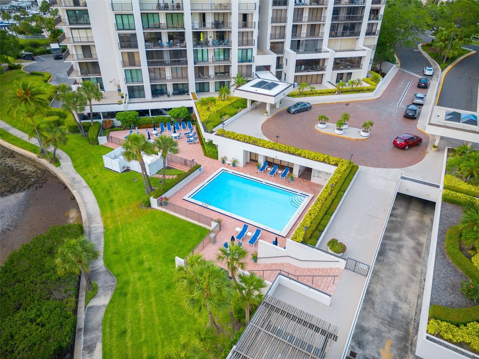 Resort Style Community Pool - 6 BELLEVIEW BLVD #101, BELLEAIR