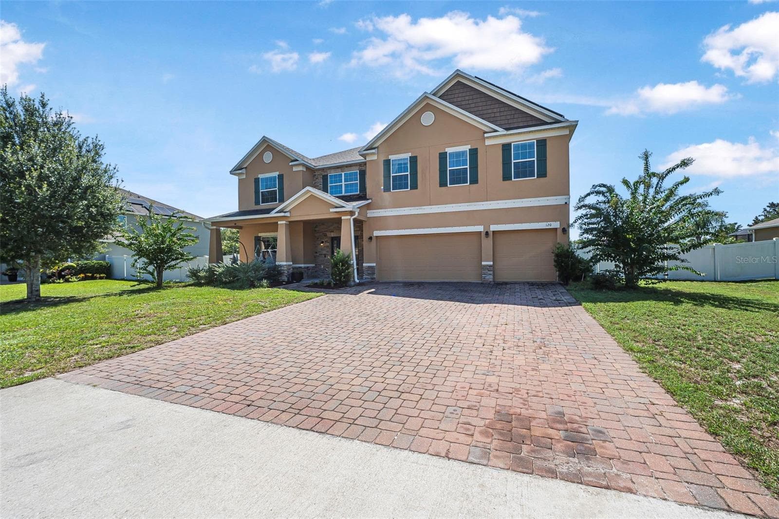 Single Family Residence at 120 LOS ARBOR DR, DELAND, photo 2 of 51