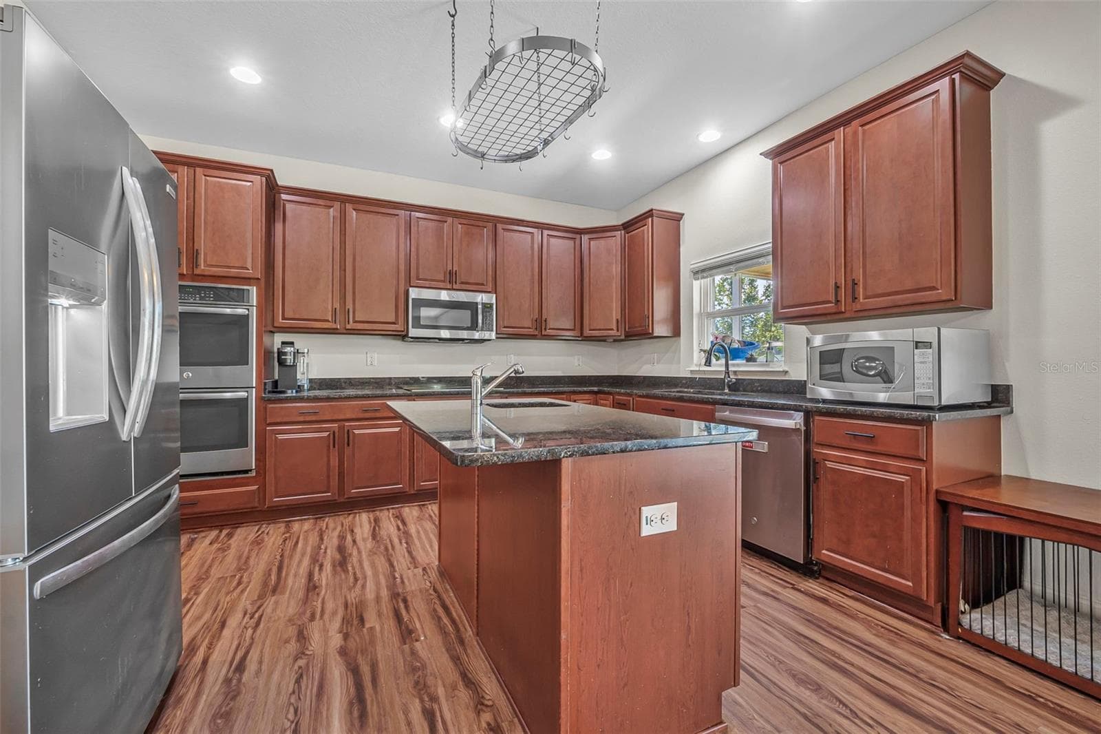 Single Family Residence at 120 LOS ARBOR DR, DELAND, photo 13 of 51