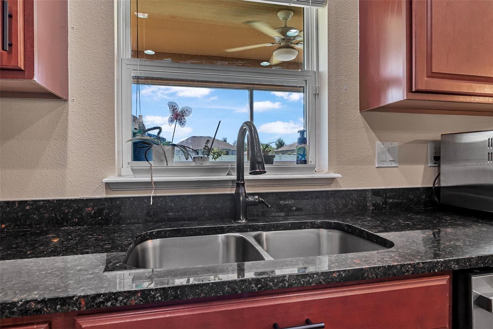 Single Family Residence at 120 LOS ARBOR DR, DELAND, photo 19 of 51