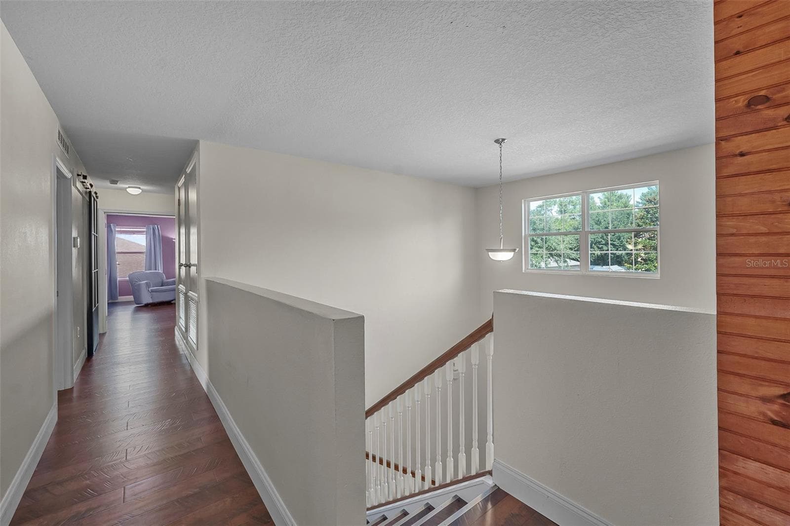 Upstairs Hallway - 120 LOS ARBOR DR, DELAND