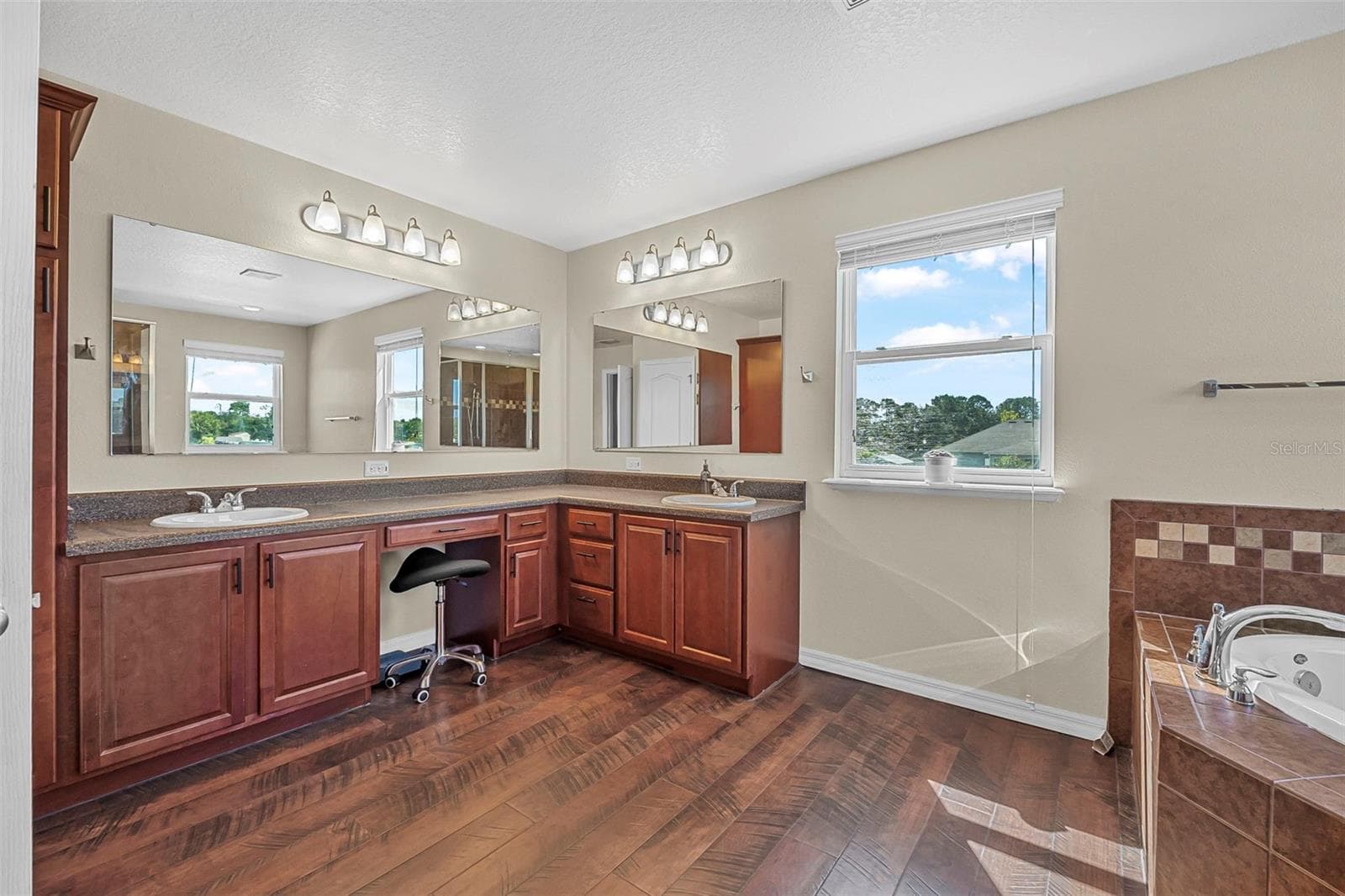 Primary EnSuite - 120 LOS ARBOR DR, DELAND