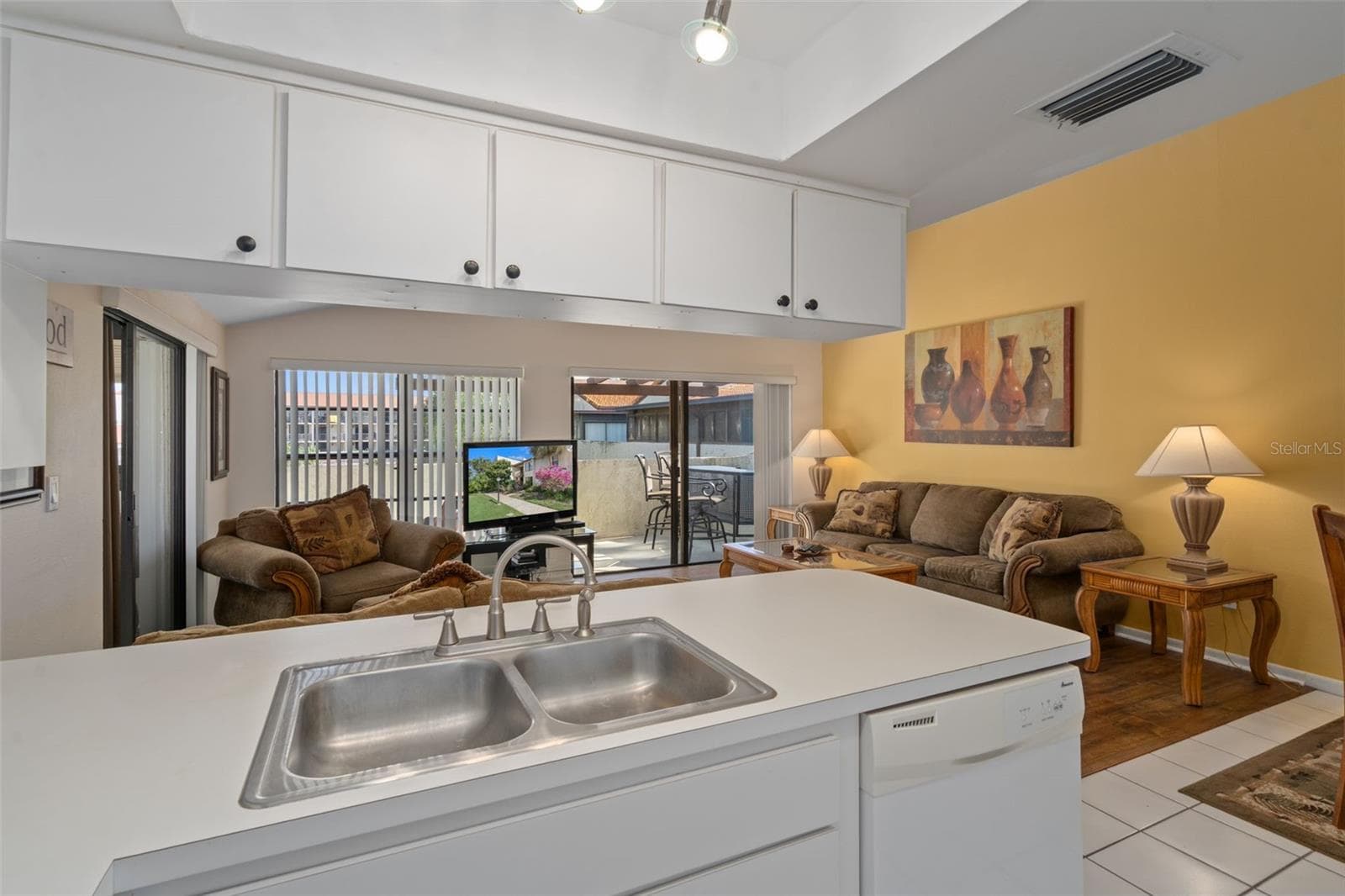 Condominium at 2571 CYPRUS DR #1-201, PALM HARBOR, photo 18 of 77