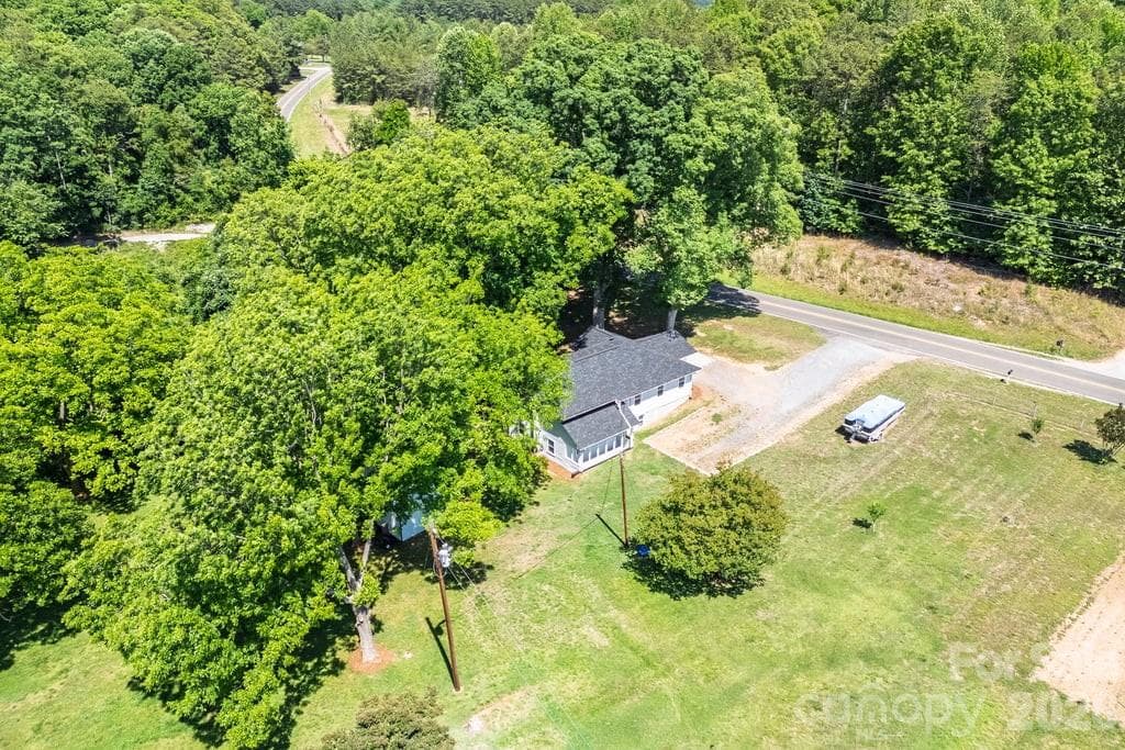 Single Family Residence at Gastonia, photo 2 of 43