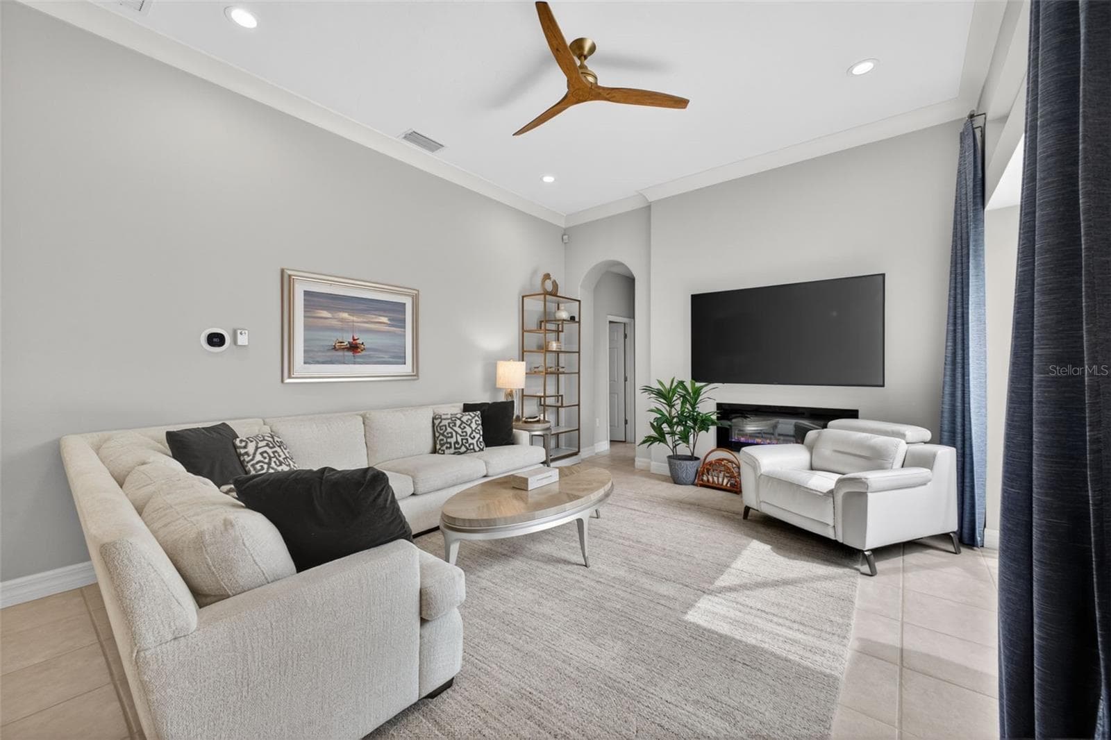 Single Family Residence at 6724 THE MASTERS AVE, LAKEWOOD RANCH, photo 15 of 66