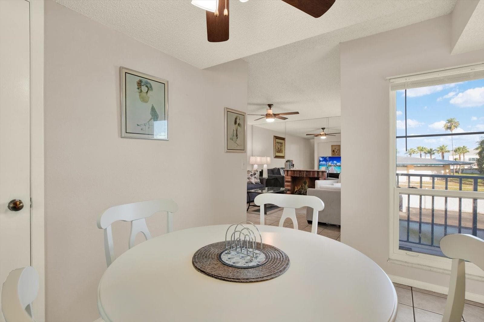 Dining - 169 MEDALLION BLVD #E, MADEIRA BEACH