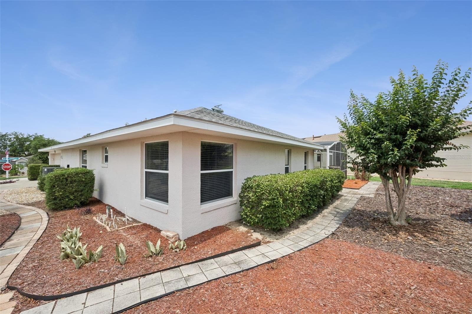 Large Corner lot - 21101 BRAVEHEART DR, LEESBURG