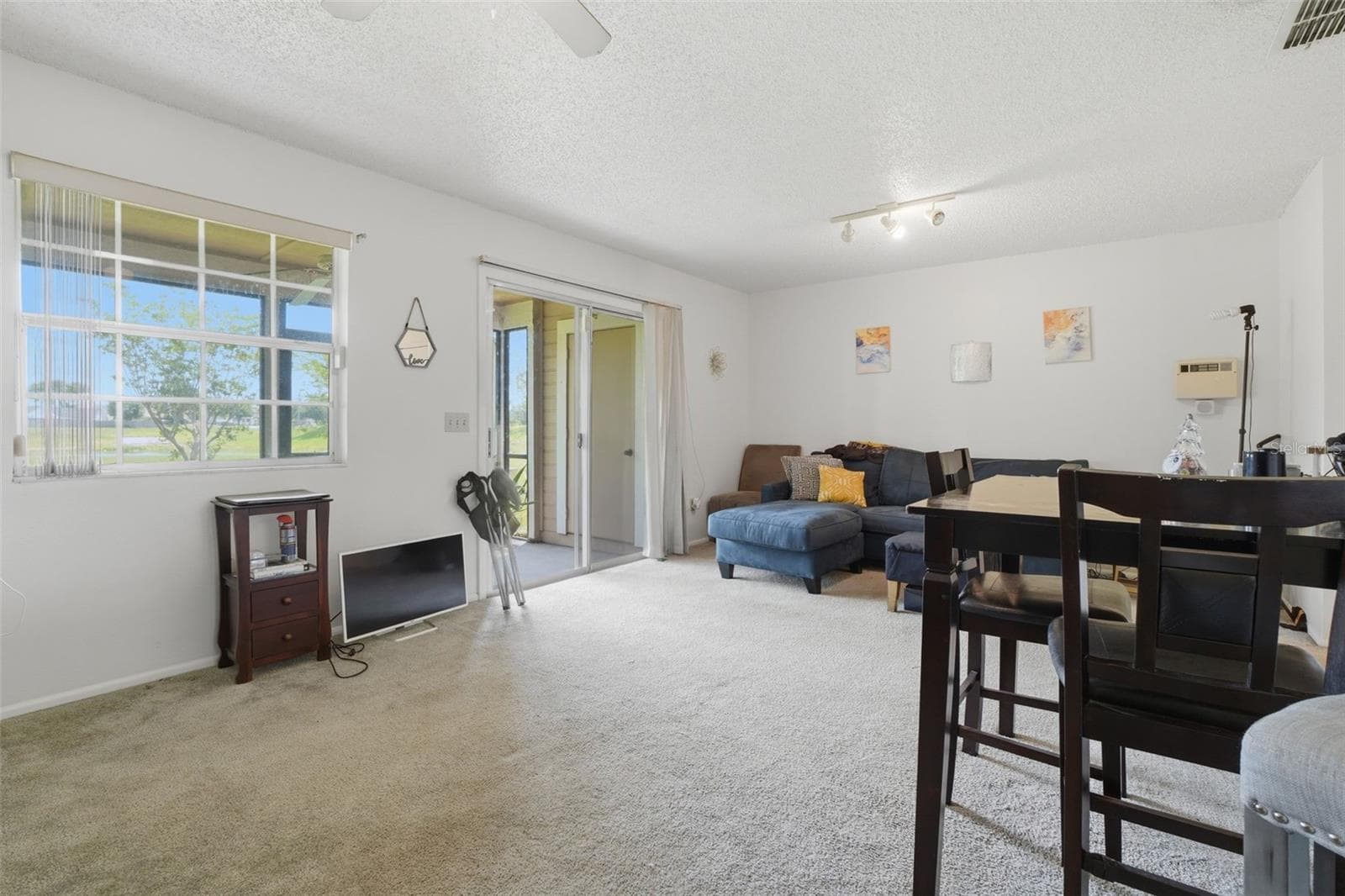 Townhouse at 2025 WATERLEAF ST, ORLANDO, photo 7 of 43