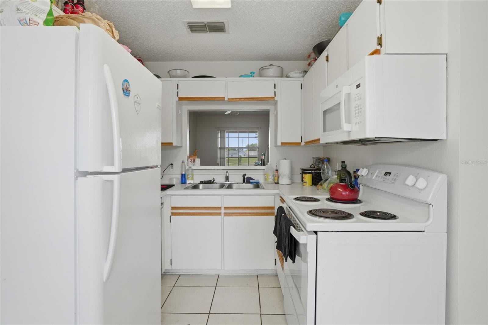 Townhouse at 2025 WATERLEAF ST, ORLANDO, photo 10 of 43