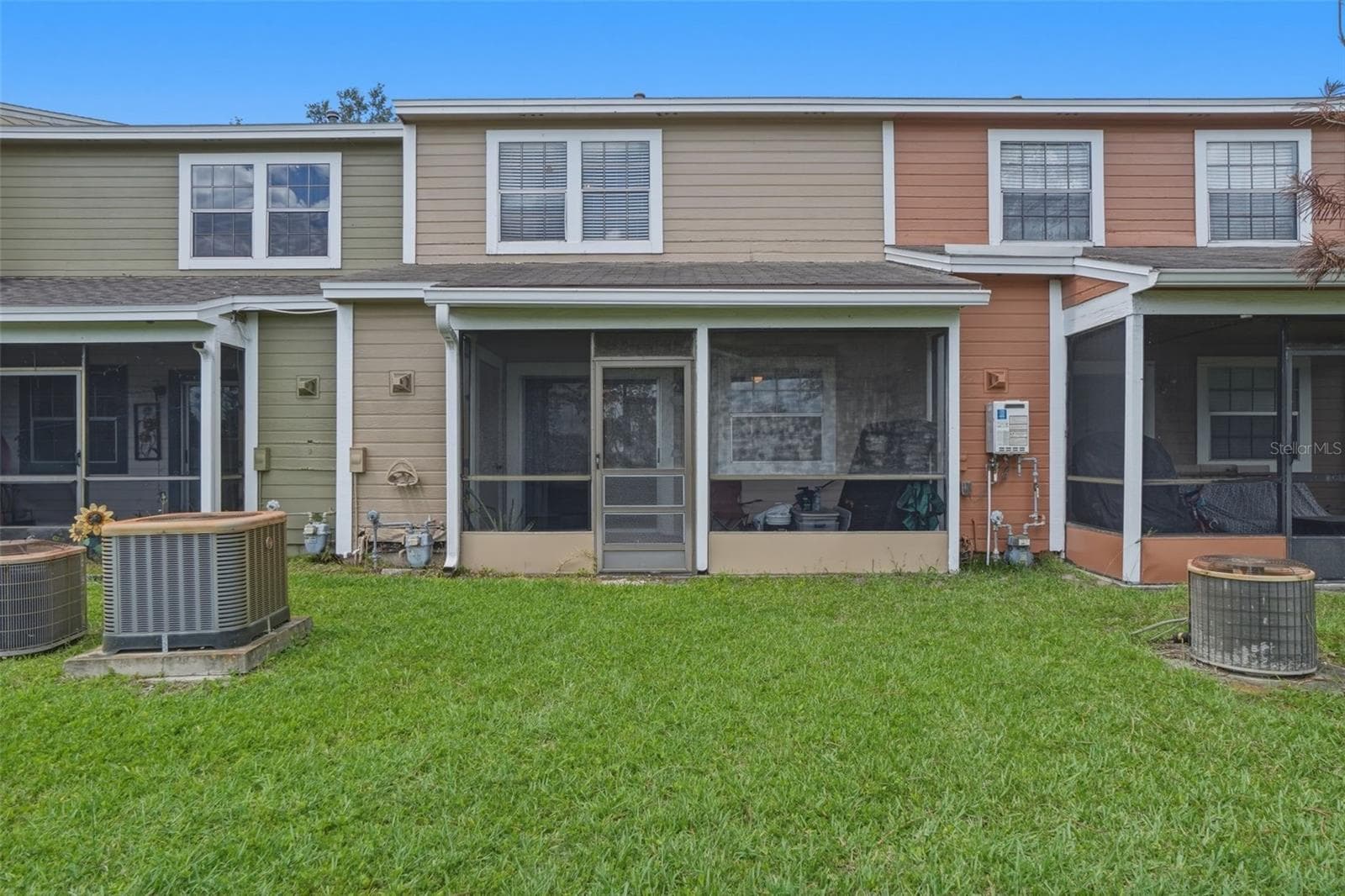 Townhouse at 2025 WATERLEAF ST, ORLANDO, photo 26 of 43