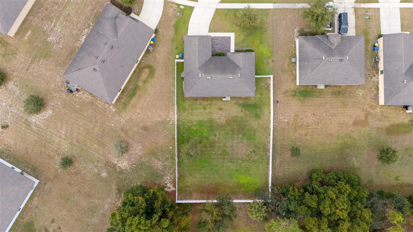 Single Family Residence at 1896 PIEDMONT CT, MASCOTTE, photo 33 of 35