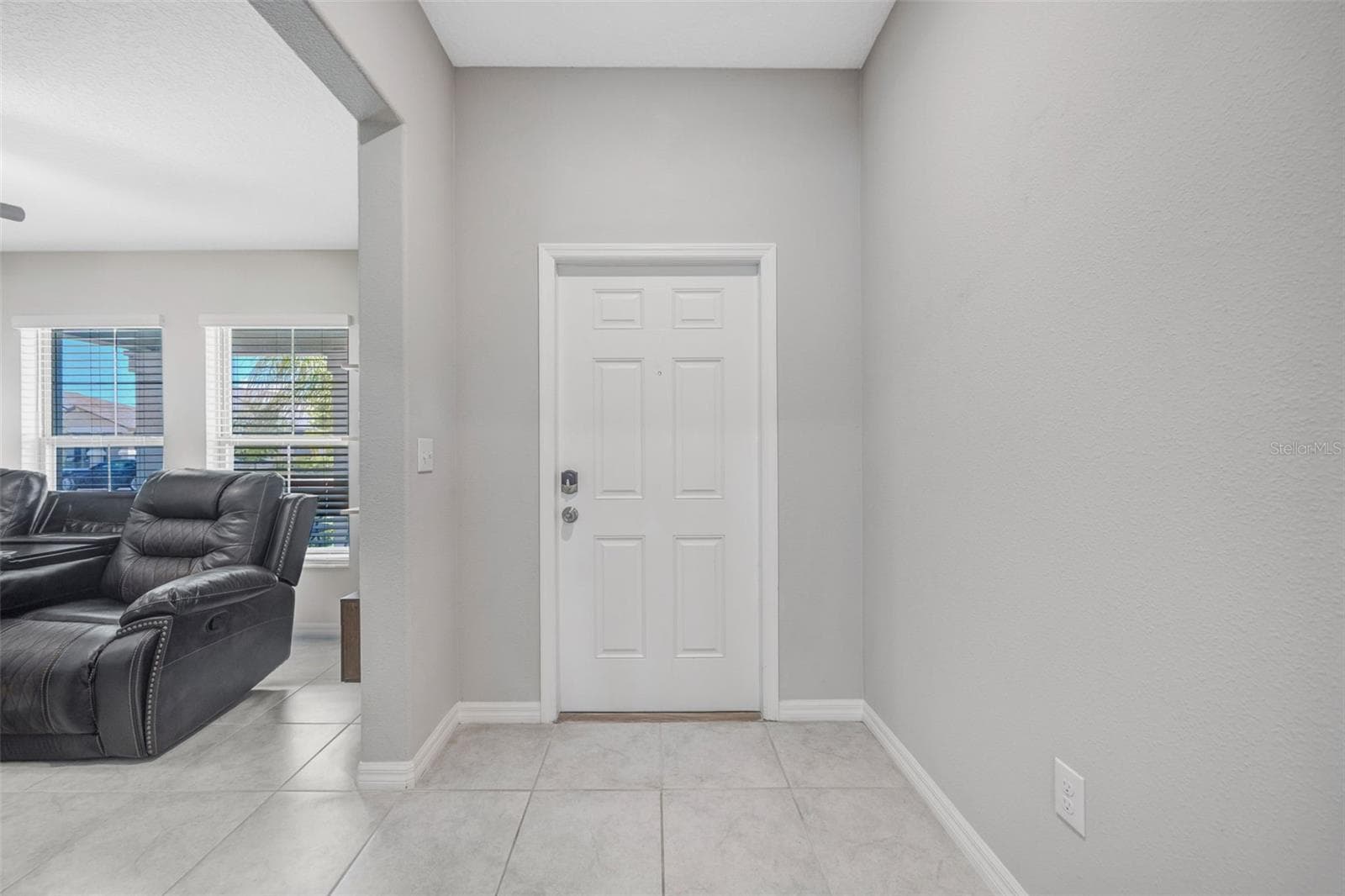 Single Family Residence at 138 RAIN BERRY AVE, RUSKIN, photo 6 of 58