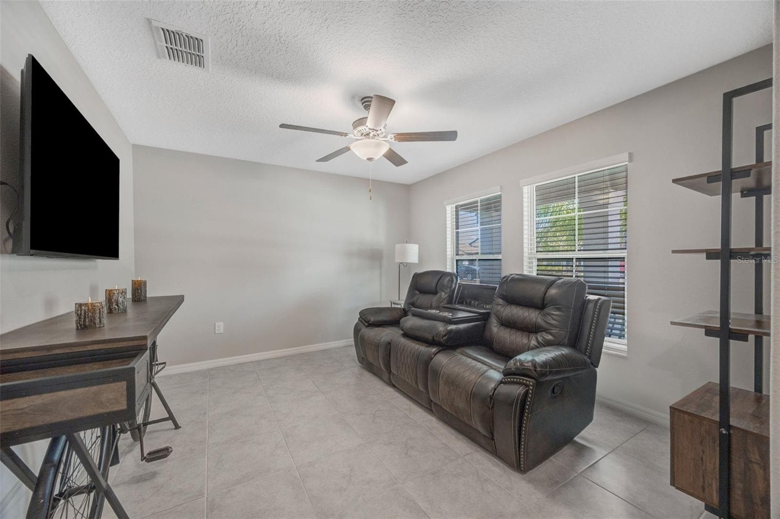 Single Family Residence at 138 RAIN BERRY AVE, RUSKIN, photo 7 of 58