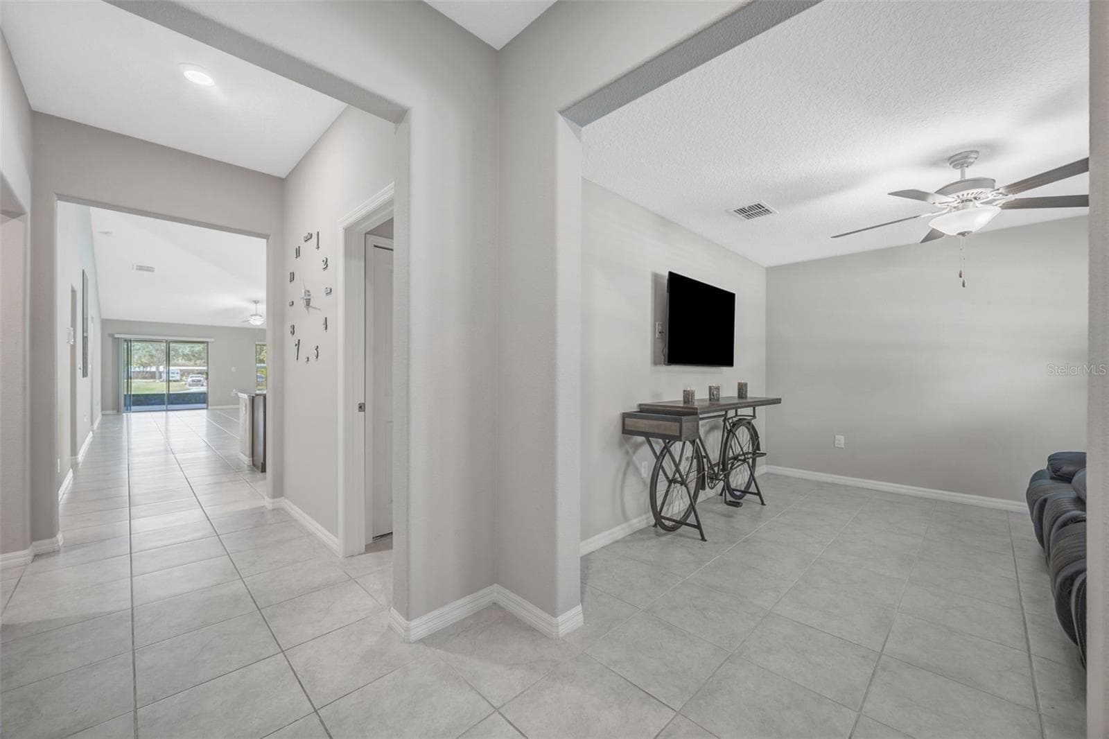Single Family Residence at 138 RAIN BERRY AVE, RUSKIN, photo 10 of 58
