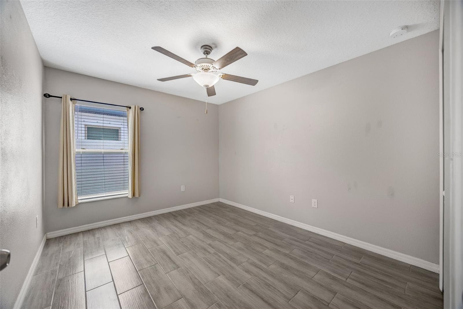 Single Family Residence at 138 RAIN BERRY AVE, RUSKIN, photo 18 of 58