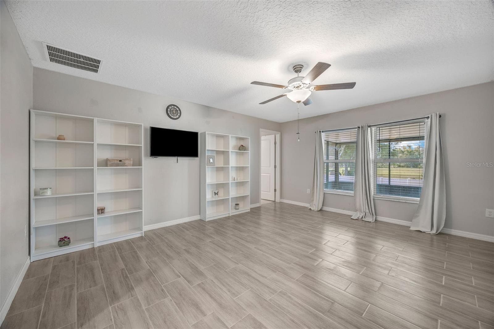 Single Family Residence at 138 RAIN BERRY AVE, RUSKIN, photo 24 of 58