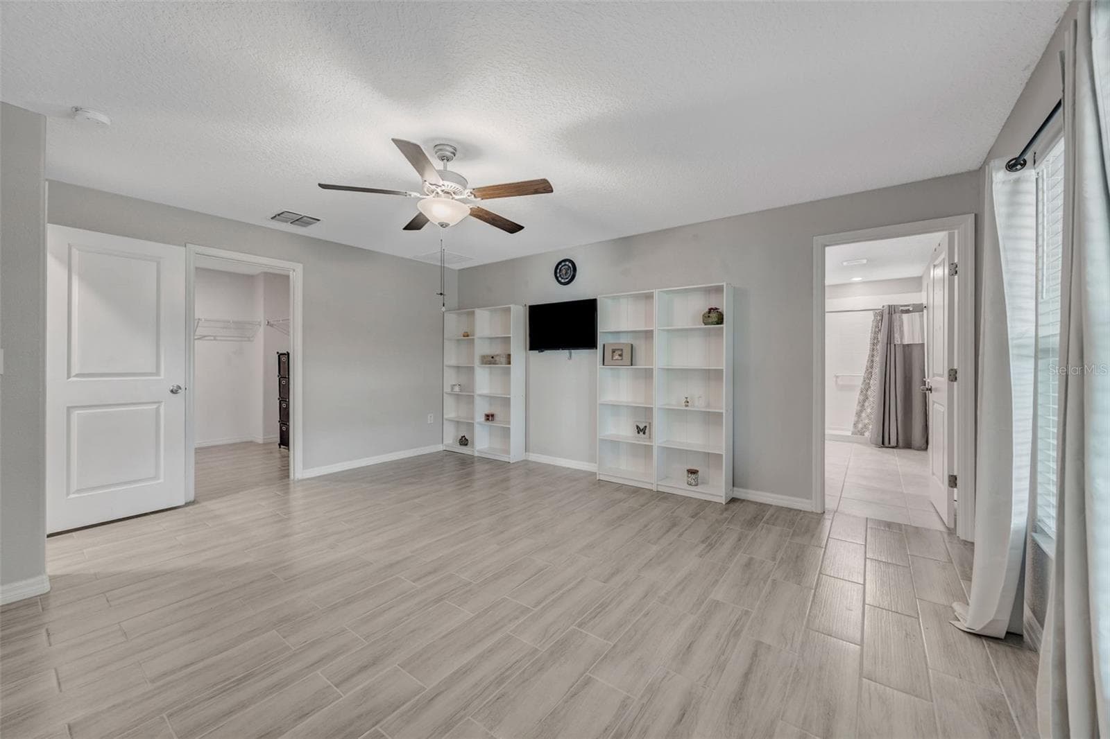 Single Family Residence at 138 RAIN BERRY AVE, RUSKIN, photo 26 of 58