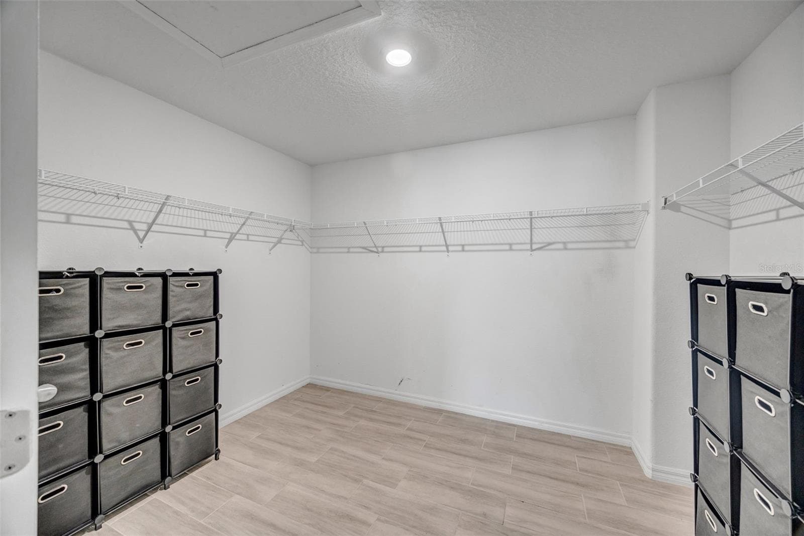 Single Family Residence at 138 RAIN BERRY AVE, RUSKIN, photo 27 of 58