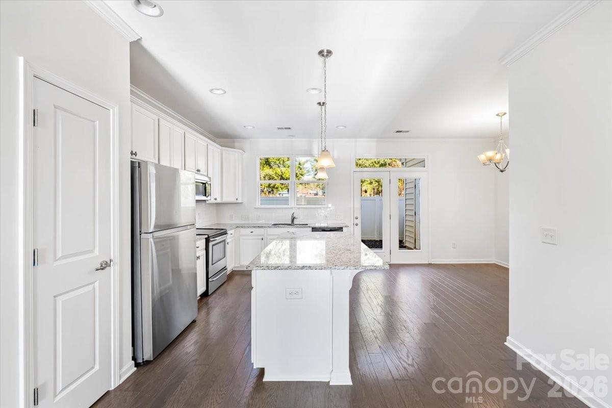Kitchen - 108 Prairie View Court, Belmont