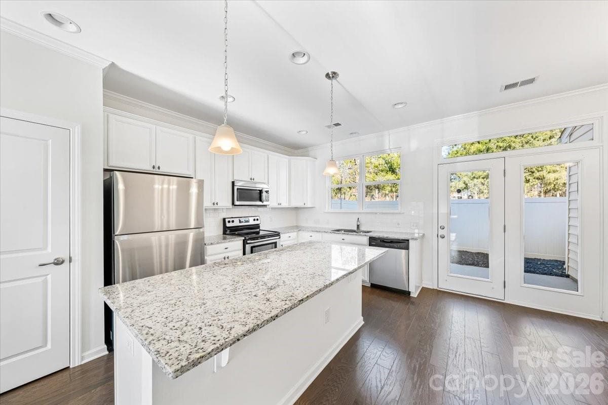 Kitchen - 108 Prairie View Court, Belmont