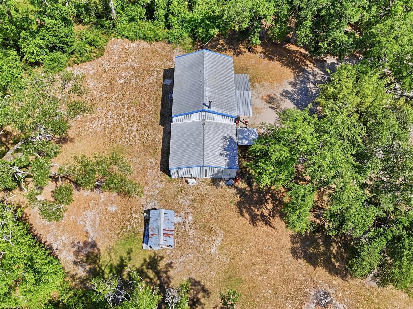Single Family Residence at 401 SE FALCON RD, BRANFORD, photo 10 of 76
