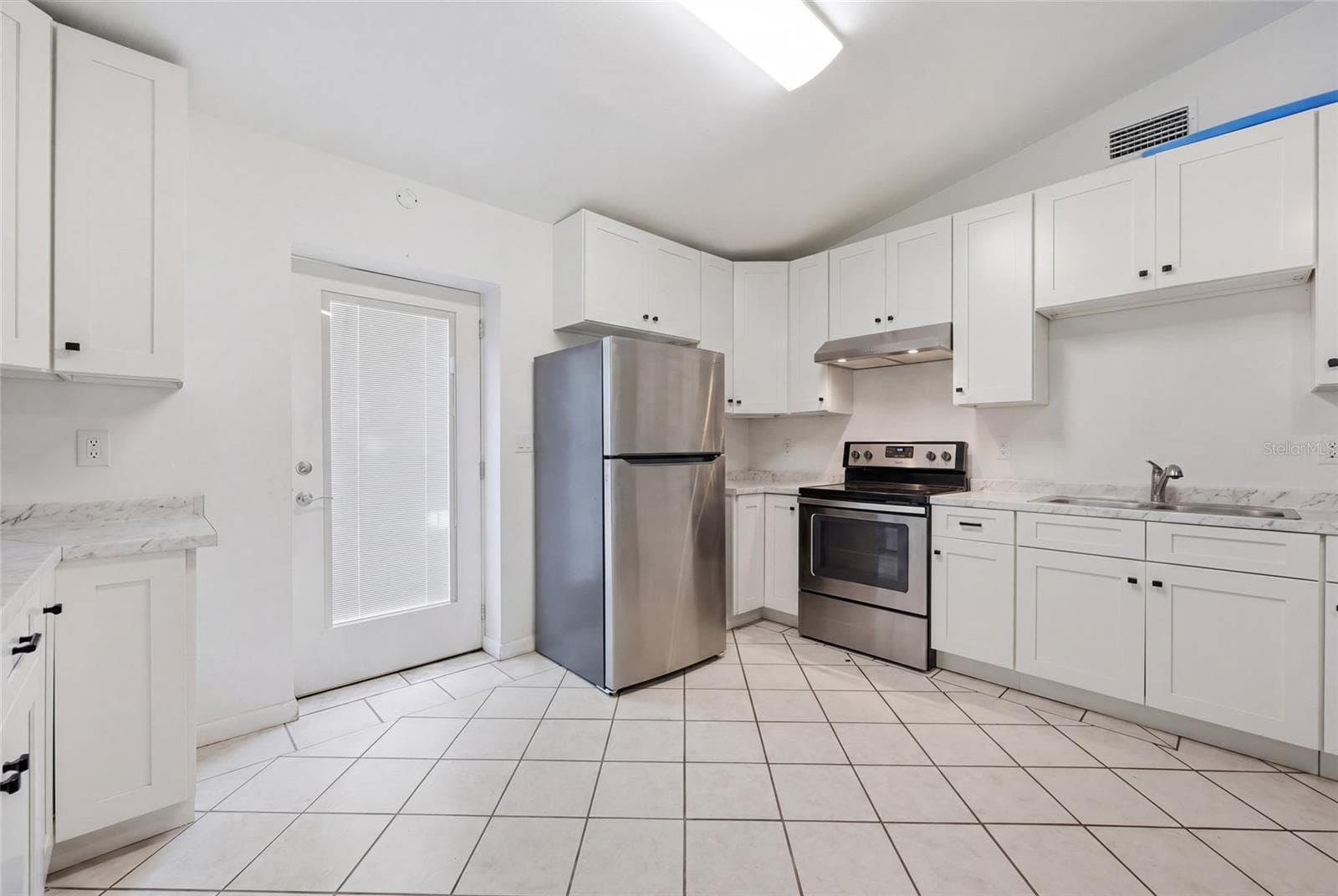 Single Family Residence at 401 SE FALCON RD, BRANFORD, photo 72 of 76