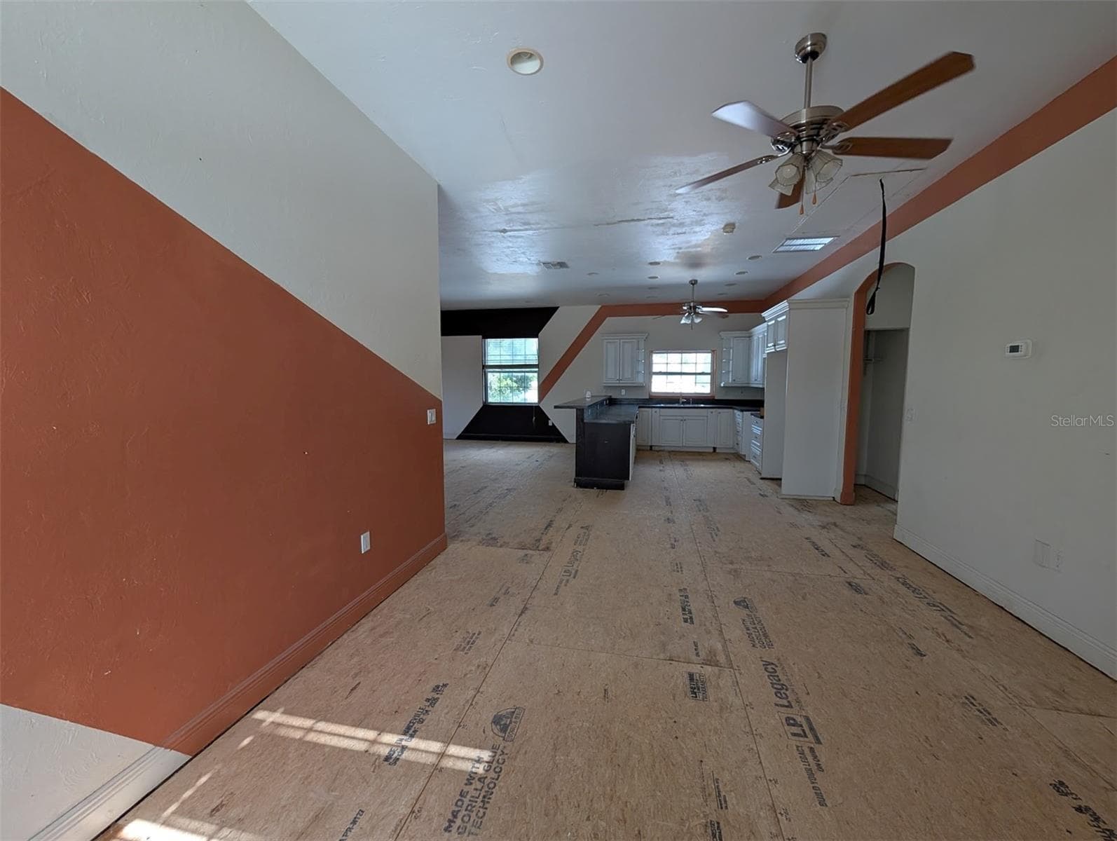Single Family Residence at 3006 HAWTHORNE ST, SARASOTA, photo 4 of 14