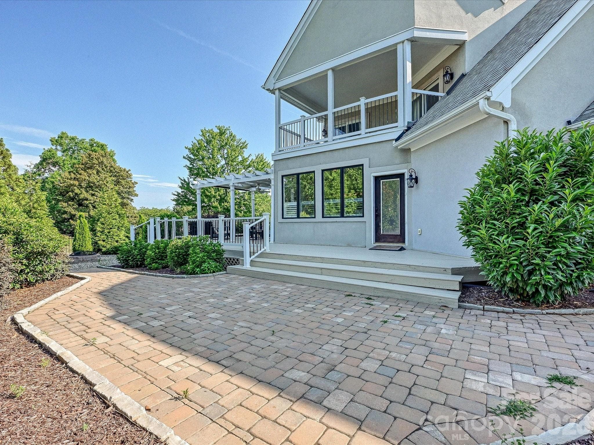 Single Family Residence at 17626 Spinnakers Reach Drive, Cornelius, photo 16 of 48