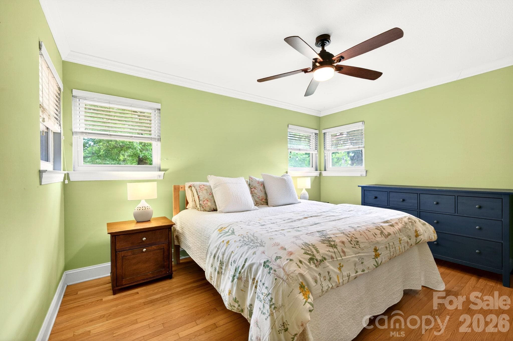 Guest bedroom - 25 Bevlyn Drive, Asheville